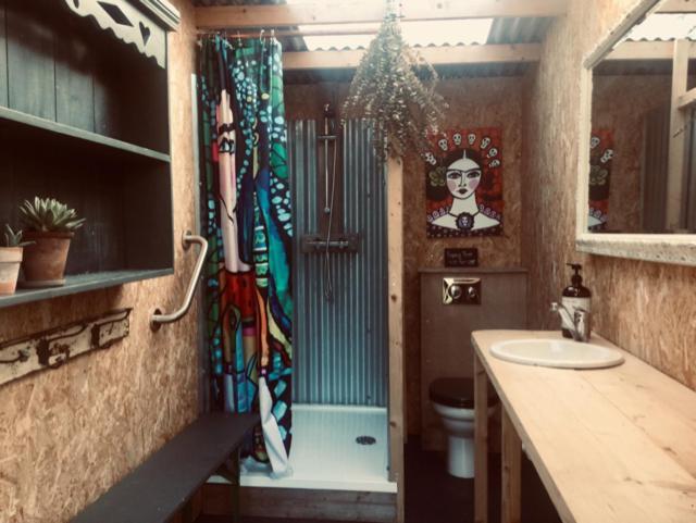 The Oaks Glamping - Pips Cabin Colkirk